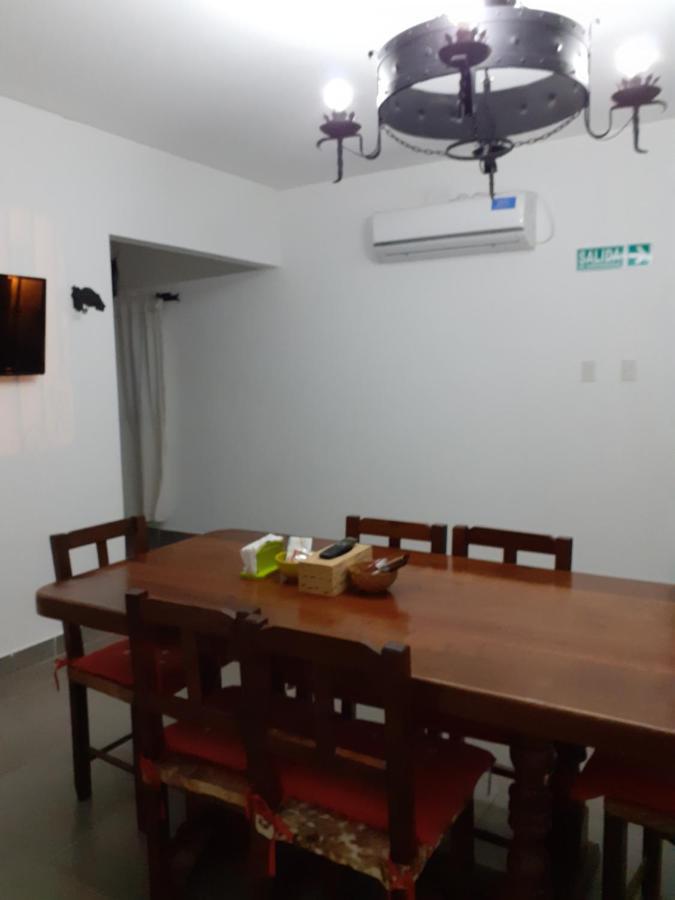 Hostal Los Faroles 치코아나 외부 사진