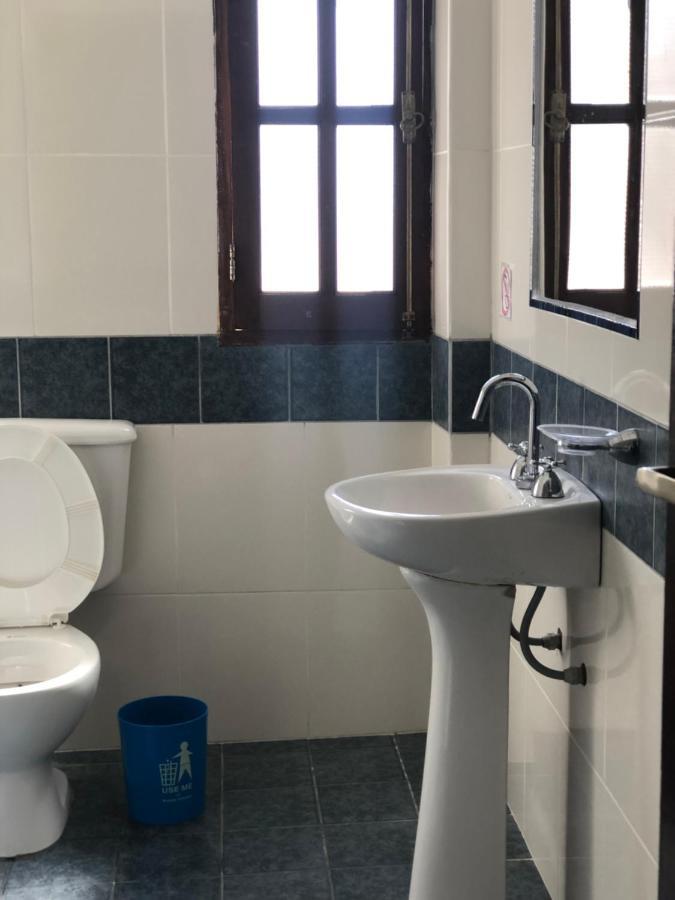 Hostal Los Faroles 치코아나 외부 사진