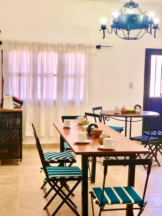 Hostal Los Faroles 치코아나 외부 사진