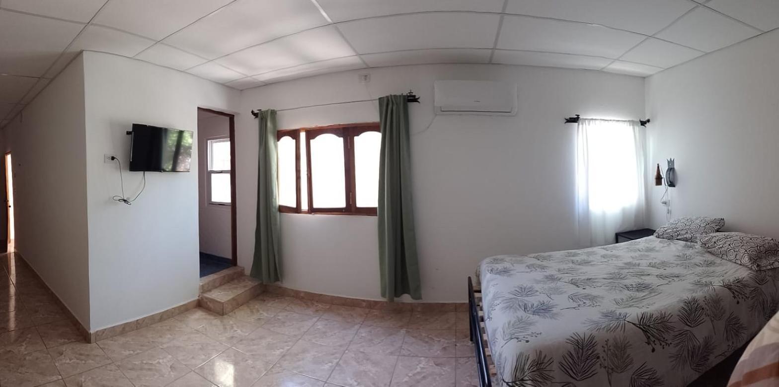 Hostal Los Faroles 치코아나 외부 사진